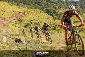 Equipe de MTB A&ccedil;a&iacute; Mil e Ross Sumar&eacute; no Festival Brasil Ride Warn Up Botucatu 2022