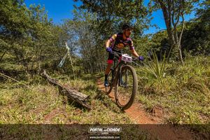 Equipe de MTB A&ccedil;a&iacute; Mil e Ross Sumar&eacute; no Festival Brasil Ride Warn Up Botucatu 2022