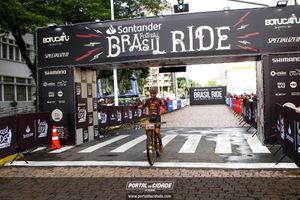 Equipe de MTB A&ccedil;a&iacute; Mil e Ross Sumar&eacute; no Festival Brasil Ride Warn Up Botucatu 2022