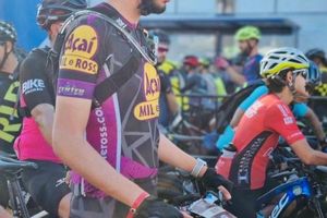 Equipe de MTB A&ccedil;a&iacute; Mil e Ross Sumar&eacute; no Festival Brasil Ride Warn Up Botucatu 2022