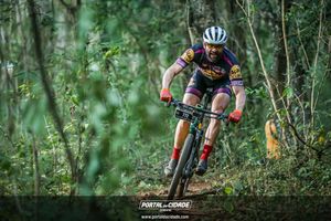Equipe de MTB A&ccedil;a&iacute; Mil e Ross Sumar&eacute; no Festival Brasil Ride Warn Up Botucatu 2022