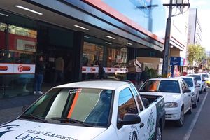 Inaugura&ccedil;&atilde;o do Supermercado Bahniuk na Avenida Manoel Ribas