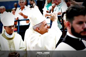 Ordena&ccedil;&atilde;o Episcopal e Posse Can&ocirc;nica Diocesana 