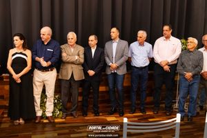Reinaugura&ccedil;&atilde;o Clube Vargengrandense (Centro de conviv&ecirc;ncia do idoso)