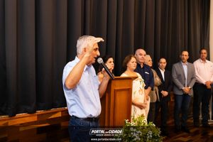 Reinaugura&ccedil;&atilde;o Clube Vargengrandense (Centro de conviv&ecirc;ncia do idoso)