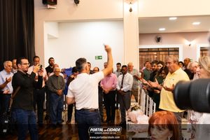 Reinaugura&ccedil;&atilde;o Clube Vargengrandense (Centro de conviv&ecirc;ncia do idoso)