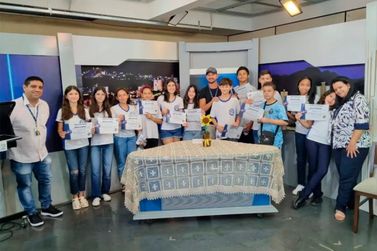 Projeto “Minha Escola na TV” da TV Andradas realiza formatura de participantes