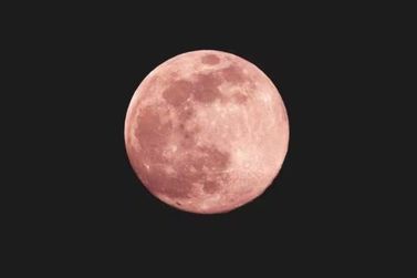Lua Cheia Rosa poderá ser vista em Andradas e região nesta terça-feira