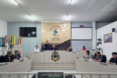 Pen&uacute;ltima Sess&atilde;o Ordin&aacute;ria de 2025 re&uacute;ne destaques em Andradas