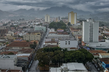 Inmet emite alerta de tempestade com possibilidade de granizo e ventos fortes em Andradas