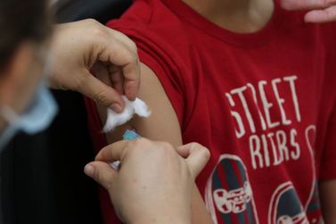 Prefeitura de Andradas adere ao Programa Nacional de Vacina&ccedil;&atilde;o nas Escolas 2026