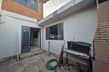Casa para alugar - Jardim Santa B&aacute;rbara