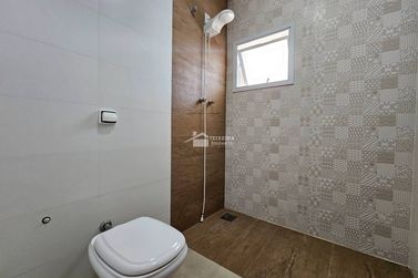 Casa &agrave; venda - 300m&sup2; - Vila Buzato