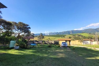 Ch&aacute;cara &agrave; venda - 50m&sup2; - Centro