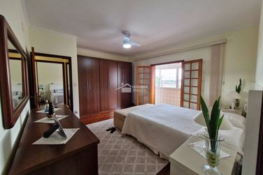Casa &agrave; venda - 288m&sup2; - Jardim Panorama