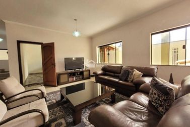 Casa &agrave; venda - 304m&sup2; - Mantiqueira Boulevard