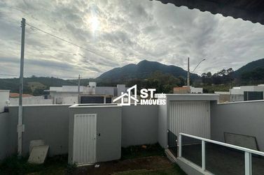 Casa &agrave; venda - 100m&sup2; - Santo Antonio de Lisboa