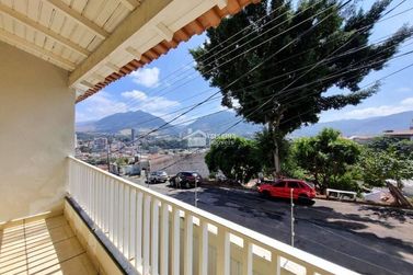 Sobrado &agrave; venda - 150m&sup2; - Pirapitinga