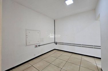Sala Comercial para alugar - 168m&sup2; - Centro