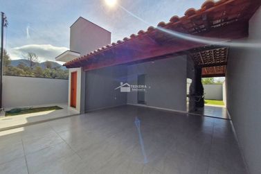 Casa &agrave; venda - 100m&sup2; - Jardim Village