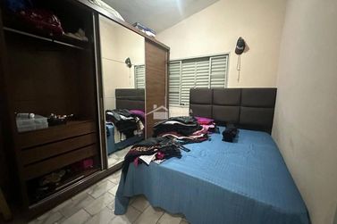 Casa &agrave; venda - 139m&sup2; - Vila Leandro Previato