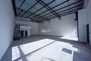 Sal&atilde;o Comercial para alugar - 235m&sup2; - Jardim Mirante