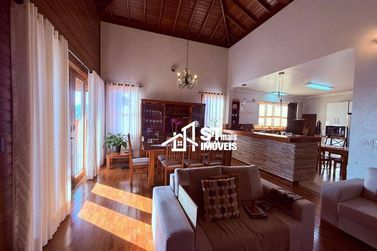 Casa &agrave; venda - 240m&sup2; - Jardim Panorama