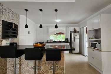 Casa &agrave; venda - 260m&sup2; - Clube Uva