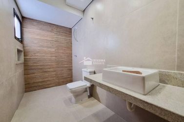 Casa &agrave; venda - 210m&sup2; - Jardim Mantiqueira II