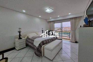 Apartamento &agrave; venda - 192m&sup2; - Centro