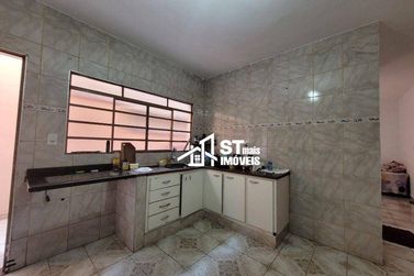 Casa &agrave; venda - 246m&sup2; - Jardim Muterle