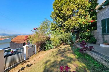 Casa &agrave; venda - 397m&sup2; - Jardim Mantiqueira II