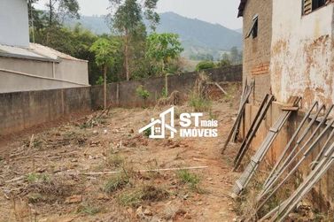 Terreno &agrave; venda - 154m&sup2; - Centro