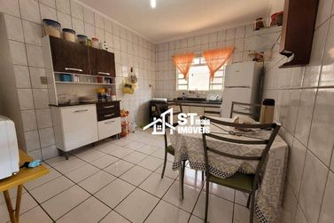 Casa &agrave; venda - 180m&sup2; - Jardim Alvorada
