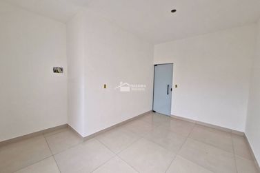 Casa &agrave; venda - 100m&sup2; - Jardim Muterle