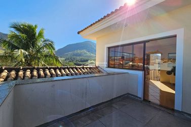 Casa &agrave; venda - 300m&sup2; - Jardim Bela Vista