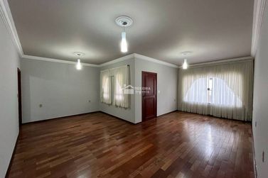 Casa para alugar - 130m&sup2; - Jardim Am&eacute;rica