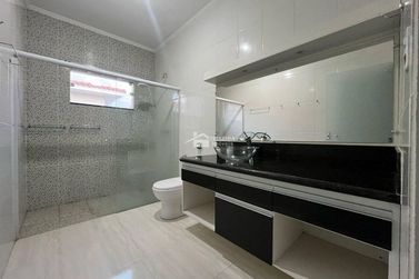 Sobrado &agrave; venda - 500m&sup2; - Jardim Mantiqueira II