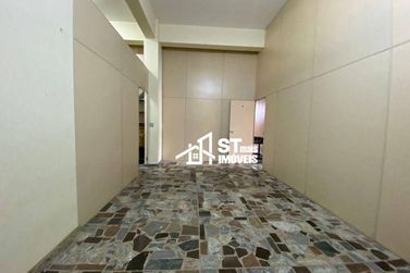 Sal&atilde;o Comercial para alugar - 300m&sup2; - Vila Buzato