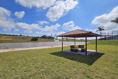Terreno &agrave; venda - 1000m&sup2; - Quinta das Flores