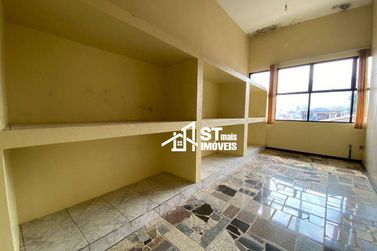 Sal&atilde;o Comercial para alugar - 300m&sup2; - Vila Buzato