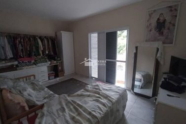 Casa &agrave; venda - 250m&sup2; - Centro