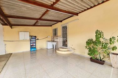 Ch&aacute;cara &agrave; venda - 443m&sup2; - Vargem do Rigoni