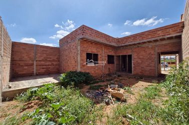 Casa &agrave; venda - 65m&sup2; - Jardim Village