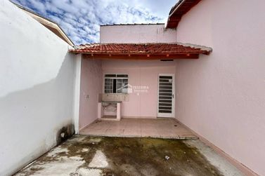 Casa &agrave; venda - 85m&sup2; - Centro