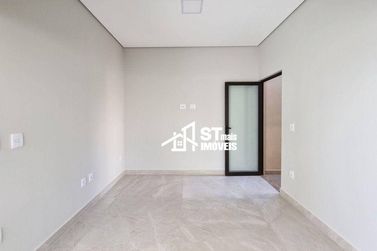 Casa &agrave; venda - 210m&sup2; - Jardim Mantiqueira 2