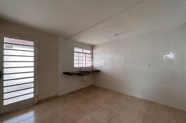 Casa &agrave; venda - 85m&sup2; - Centro
