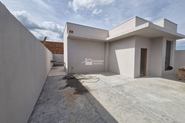 Casa &agrave; venda - 65m&sup2; - Jardim Heloisa