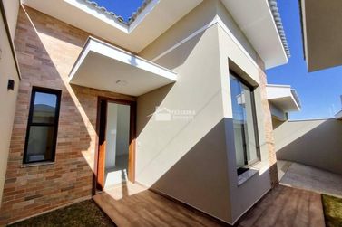 Casa &agrave; venda - 210m&sup2; - Jardim Mantiqueira II