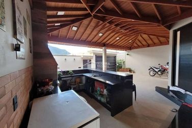 Casa &agrave; venda - 148m&sup2; - Portal da Mantiqueira